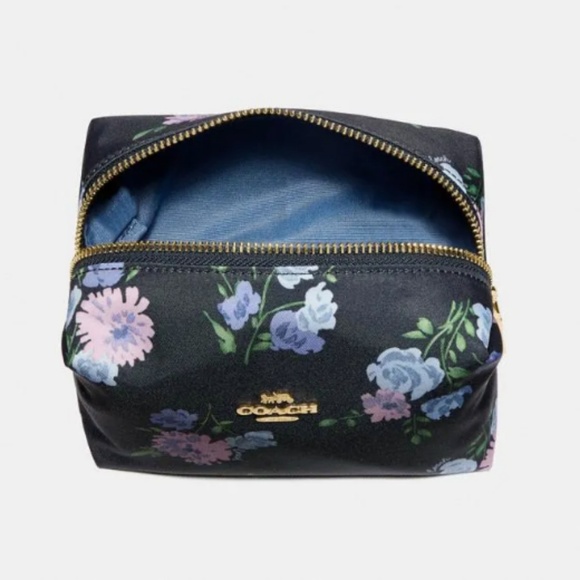 ❣️LAST ONE❣️COACH Cosmetic Bag Travel Boxed Set - Picture 6 of 8